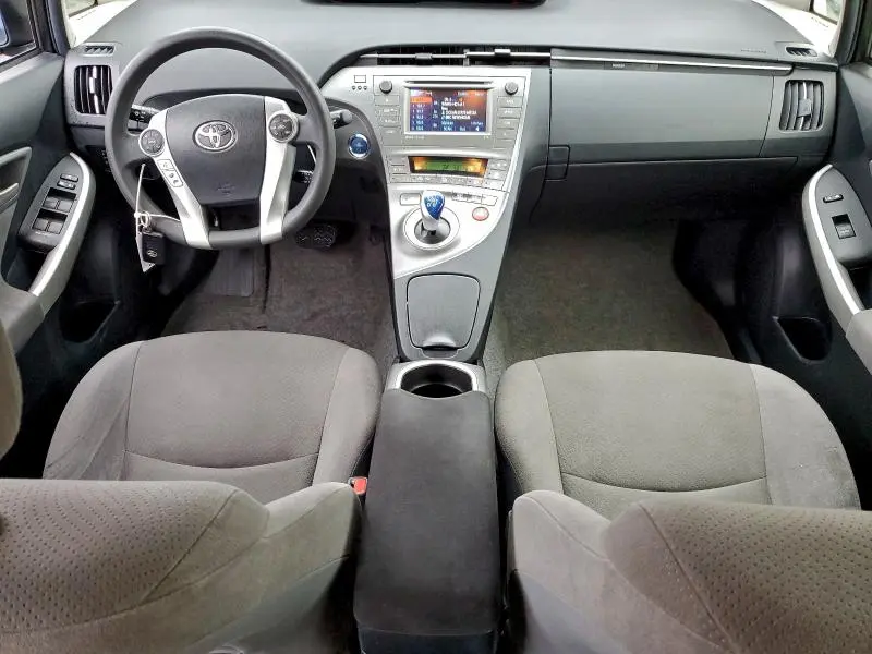 2015 TOYOTA PRIUS   