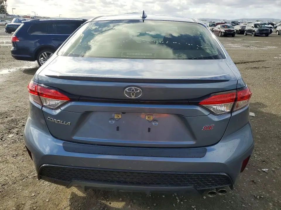 2021 TOYOTA COROLLA SE  