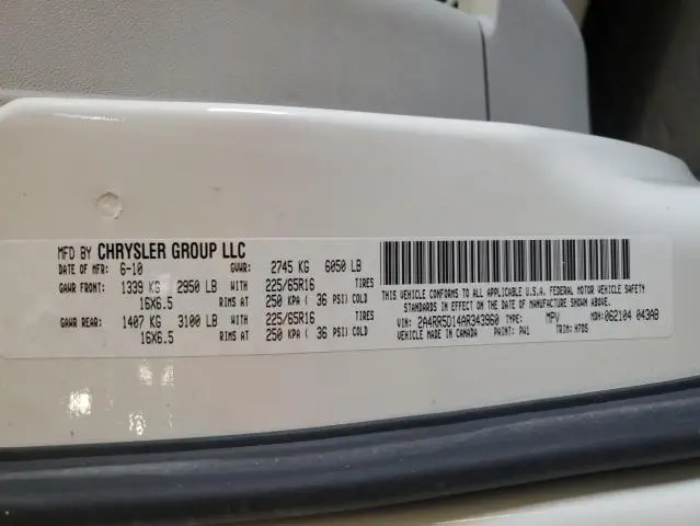 2010 CHRYSLER TOWN & COUNTRY TOURING  