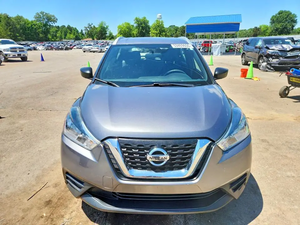 2018 NISSAN KICKS S  
