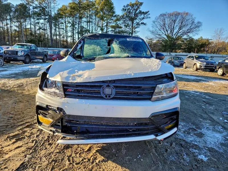 2019 VOLKSWAGEN TIGUAN SE  