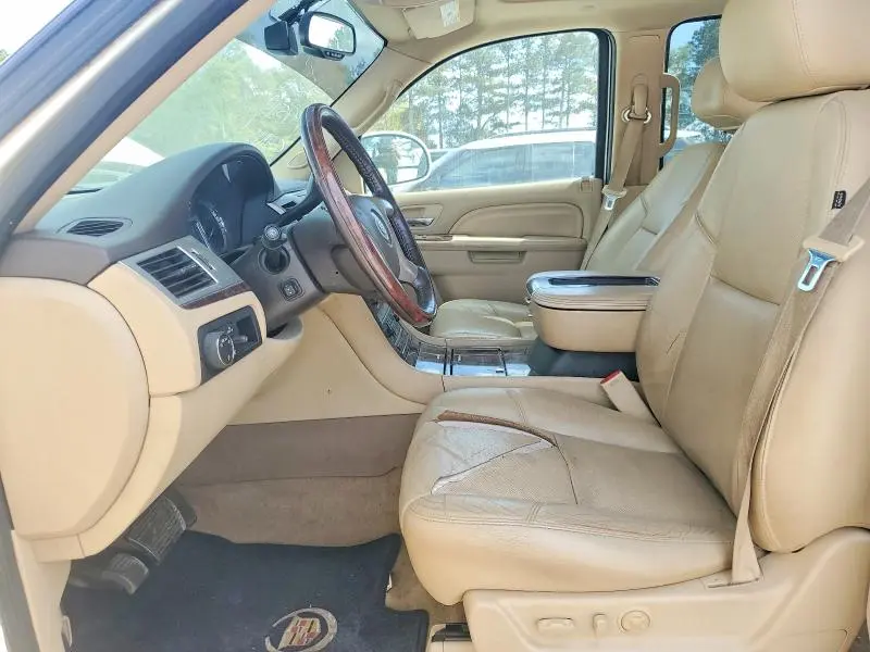2013 CADILLAC ESCALADE PREMIUM  