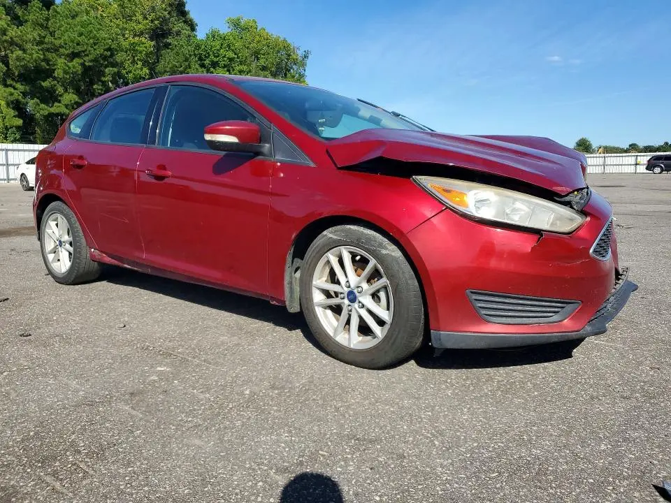 2017 FORD FOCUS SE  