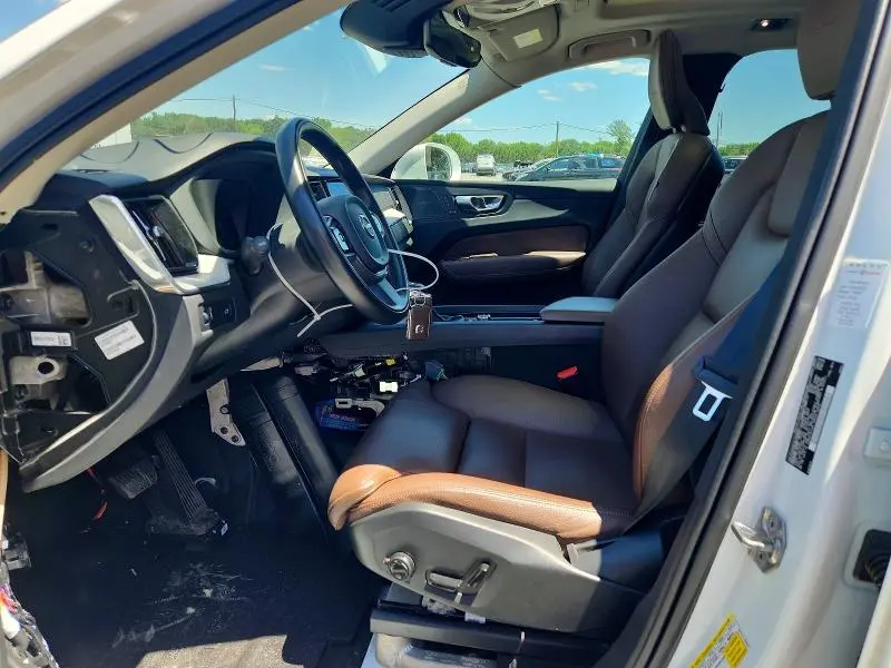 2020 VOLVO XC60 T5 INSCRIPTION  