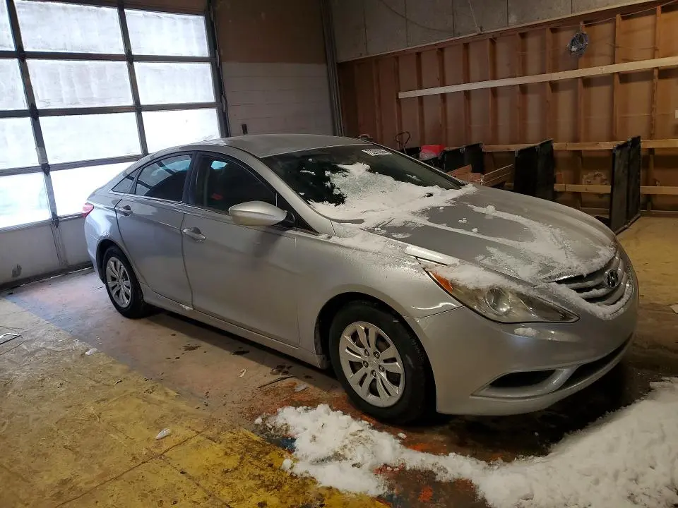 2012 HYUNDAI SONATA GLS  