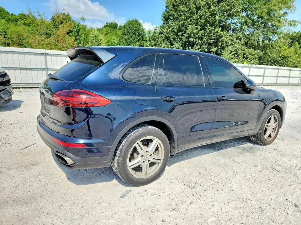 2016 PORSCHE CAYENNE   