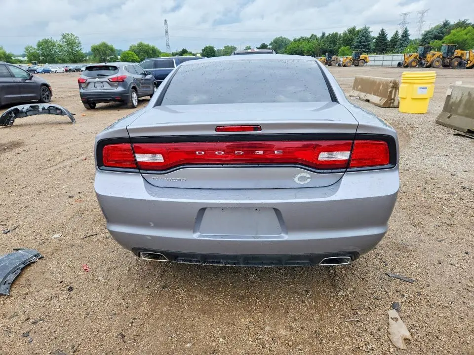 2014 DODGE CHARGER SE  