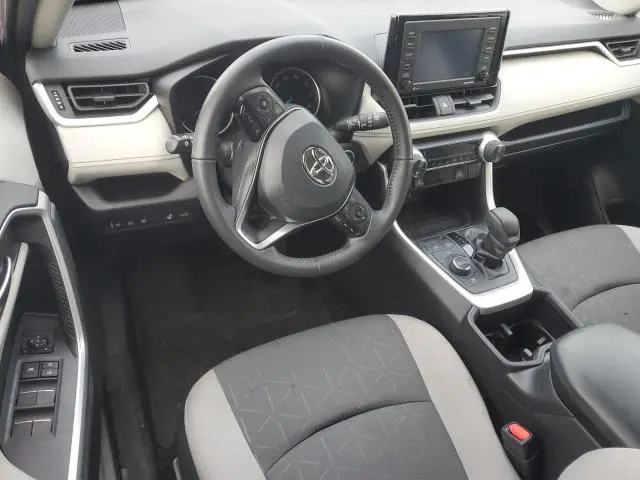 2022 TOYOTA RAV4 XLE