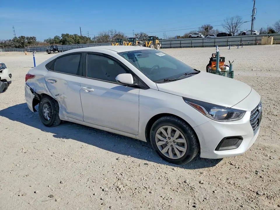 2021 HYUNDAI ACCENT SE  