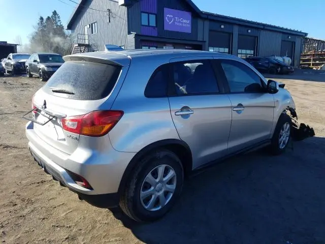 2019 MITSUBISHI RVR SE  