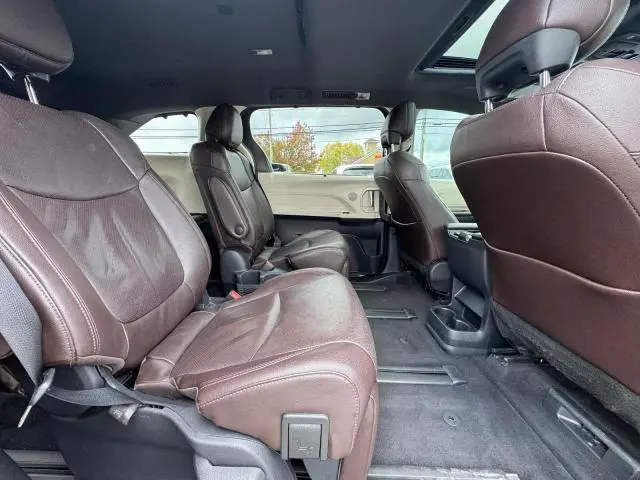 2022 TOYOTA SIENNA LIMITED  