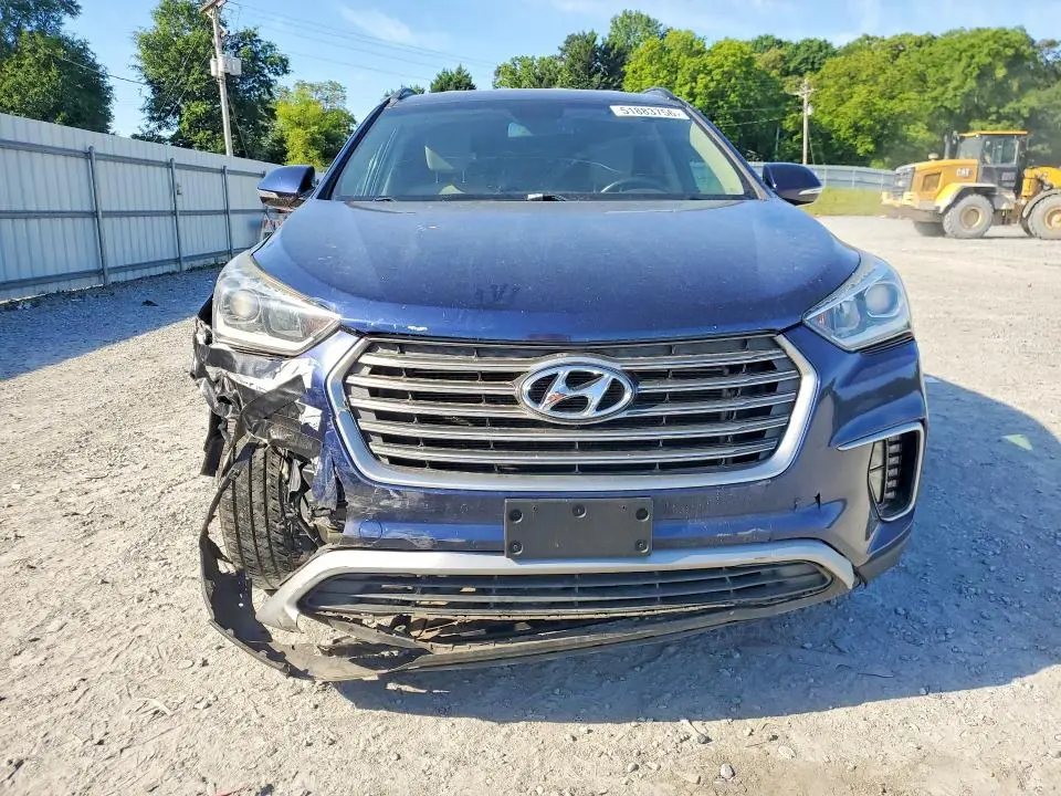 2017 HYUNDAI SANTA FE SE  