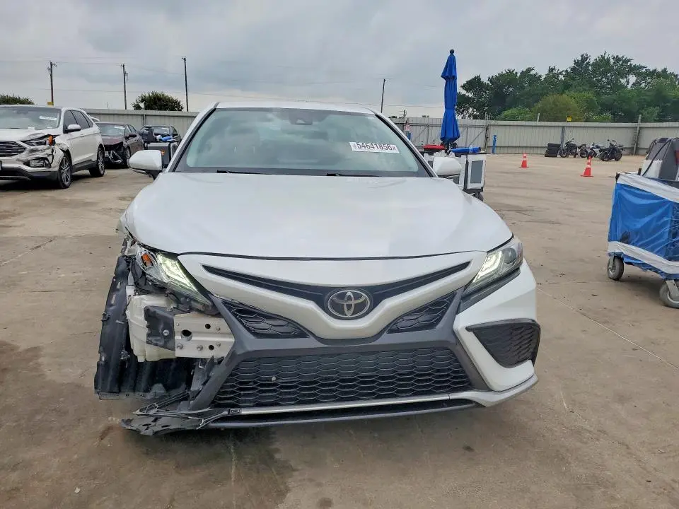 2021 TOYOTA CAMRY XSE  