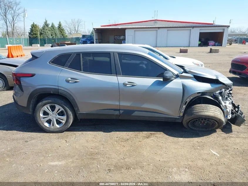 2025 CHEVROLET TRAX FWD LS
