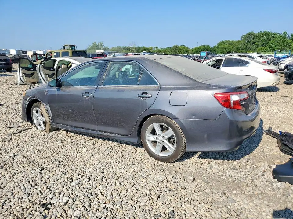 2013 TOYOTA CAMRY SE  