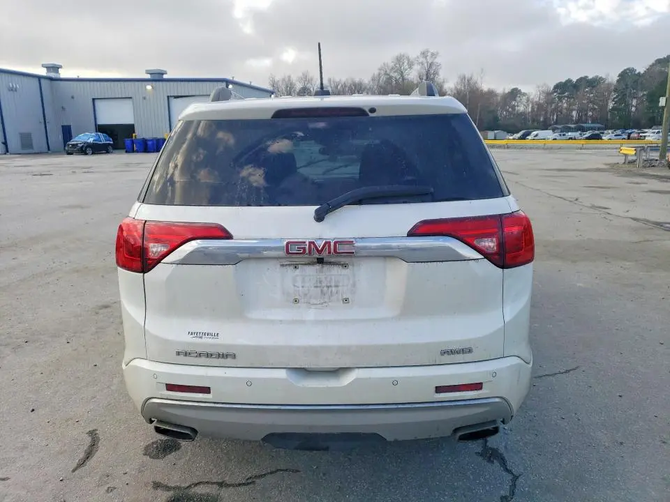 2017 GMC ACADIA DENALI  