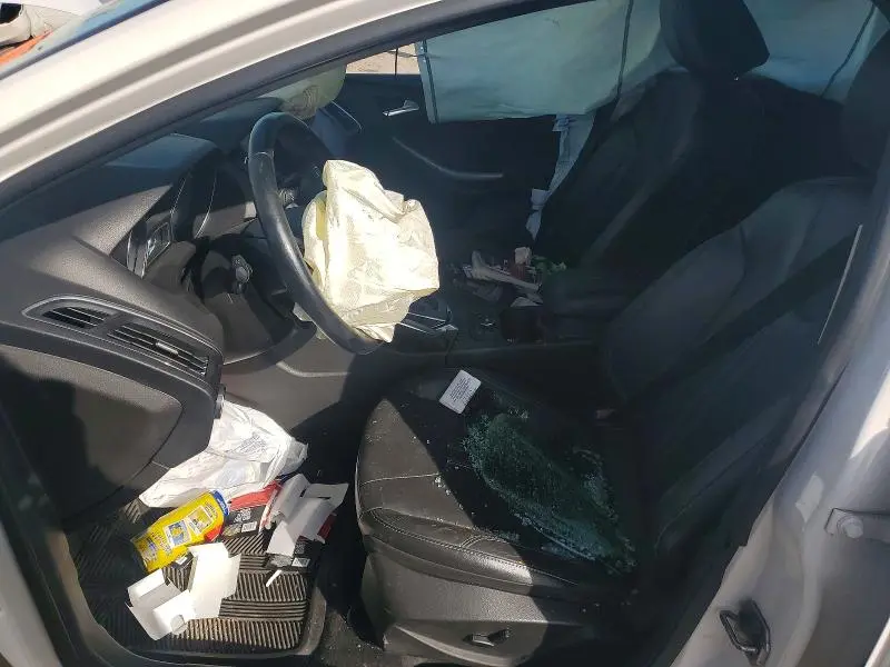 2012 FORD FOCUS TITANIUM  