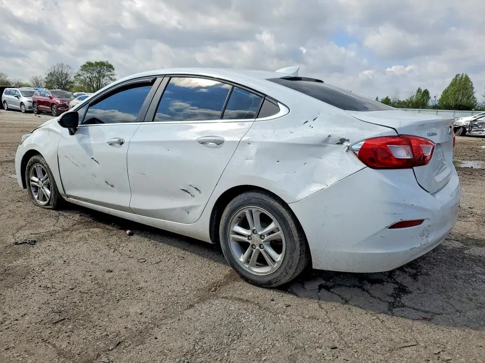 2017 CHEVROLET CRUZE LT  