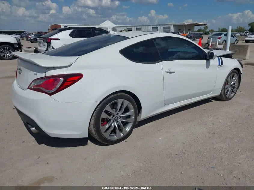 2013 HYUNDAI GENESIS 3.8 TRACK