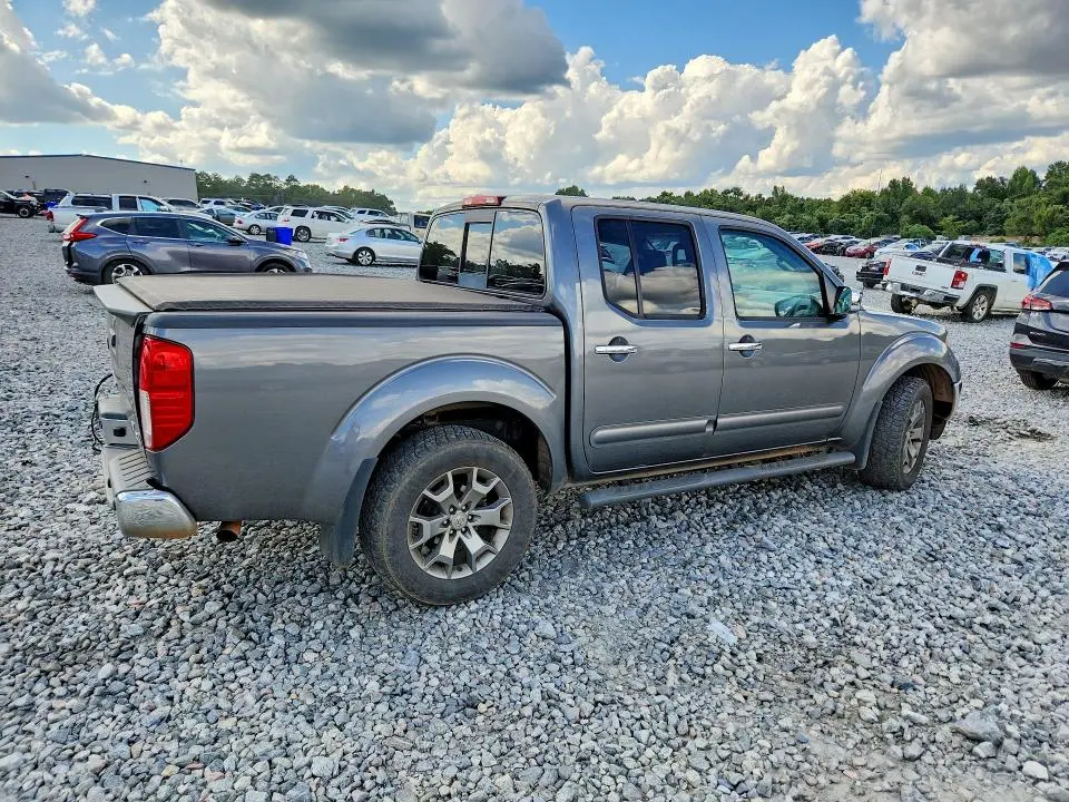 2019 NISSAN FRONTIER SL  