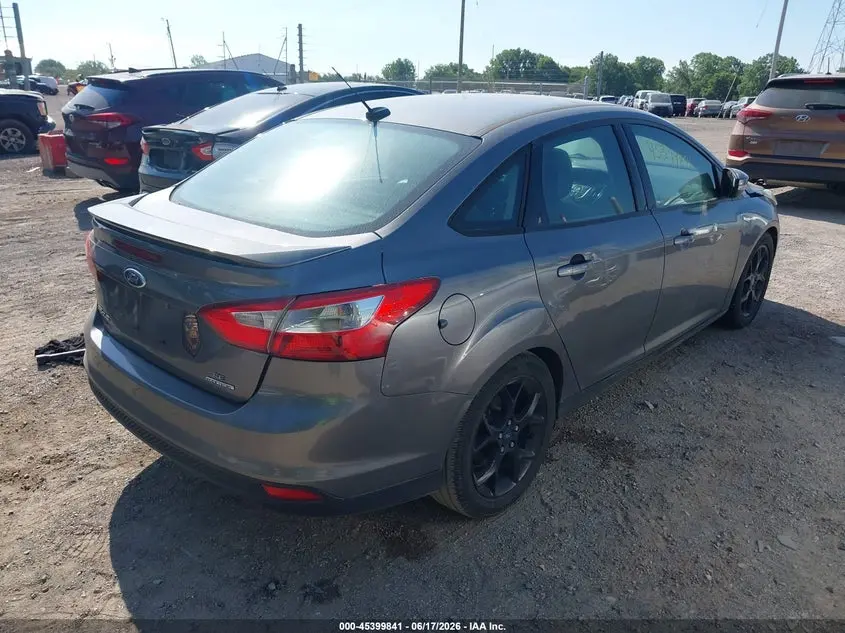 2014 FORD FOCUS SE