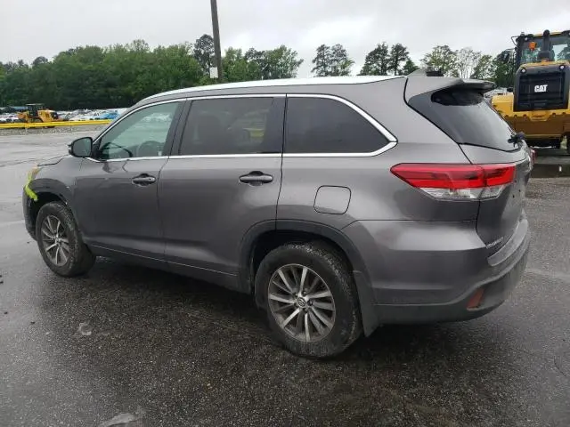 2018 TOYOTA HIGHLANDER SE  