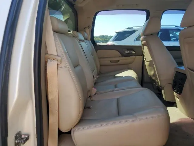 2013 CHEVROLET AVALANCHE LTZ  