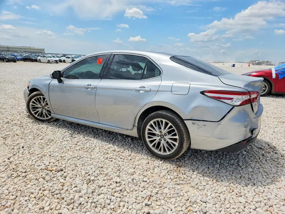 2018 TOYOTA CAMRY XLE  