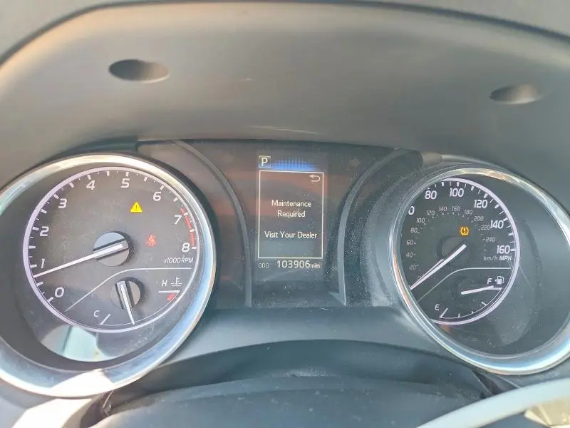 2019 TOYOTA CAMRY SE  