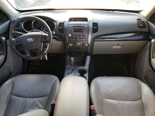 2013 KIA SORENTO LX  