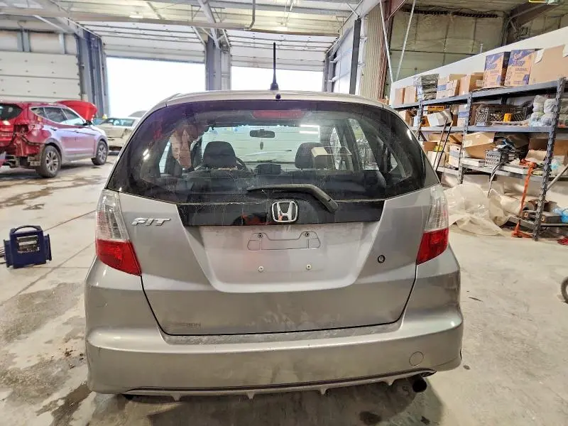 2010 HONDA FIT   