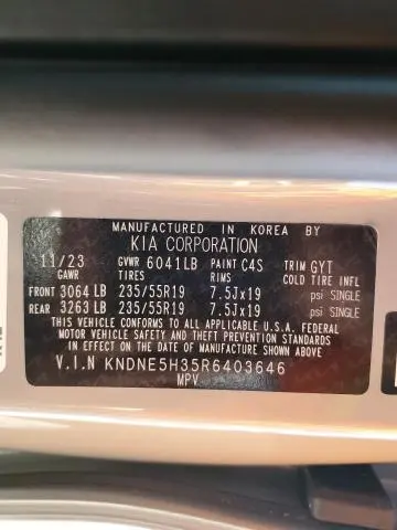 2024 KIA CARNIVAL SX  