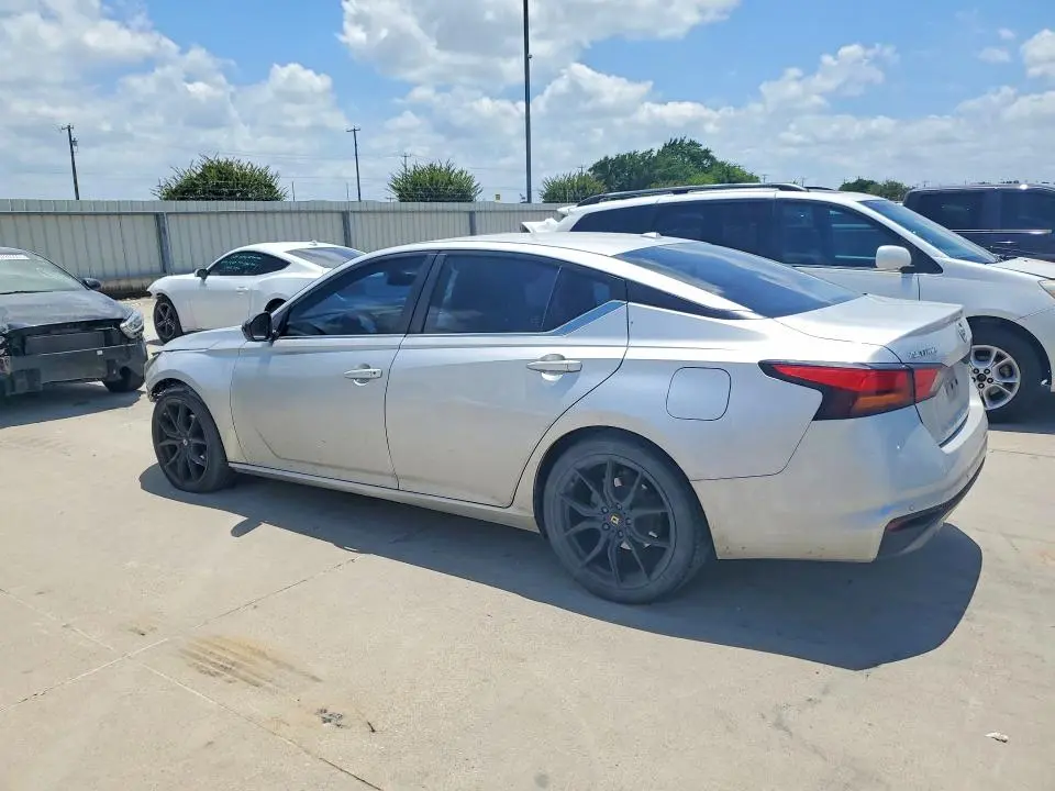 2020 NISSAN ALTIMA SR  