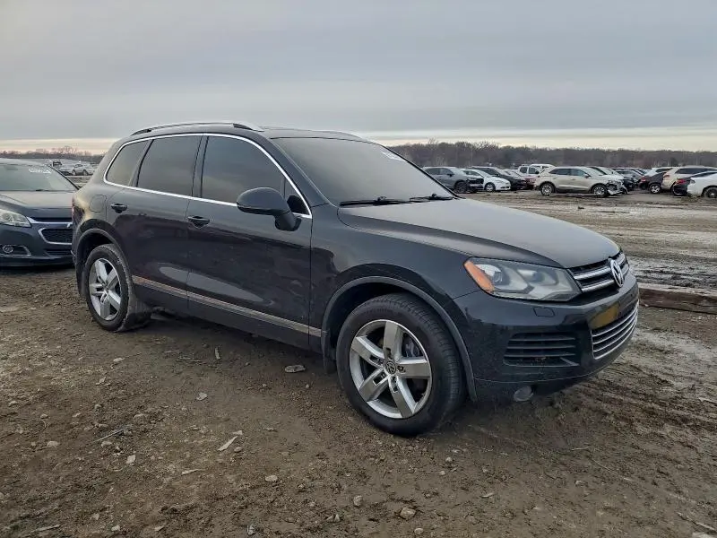 2014 VOLKSWAGEN TOUAREG V6 TDI  