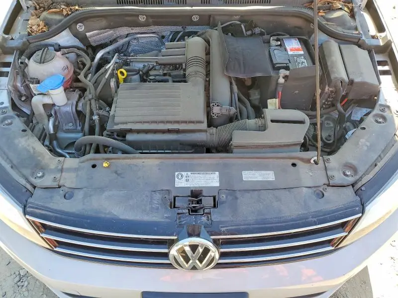2017 VOLKSWAGEN JETTA SE  