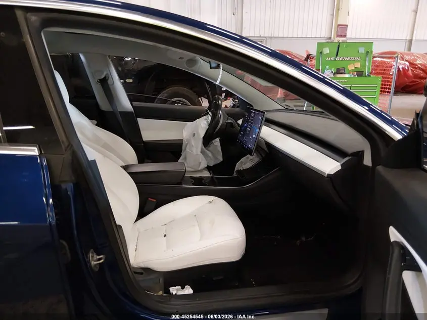 2018 TESLA MODEL 3 LONG RANGE/PERFORMANCE