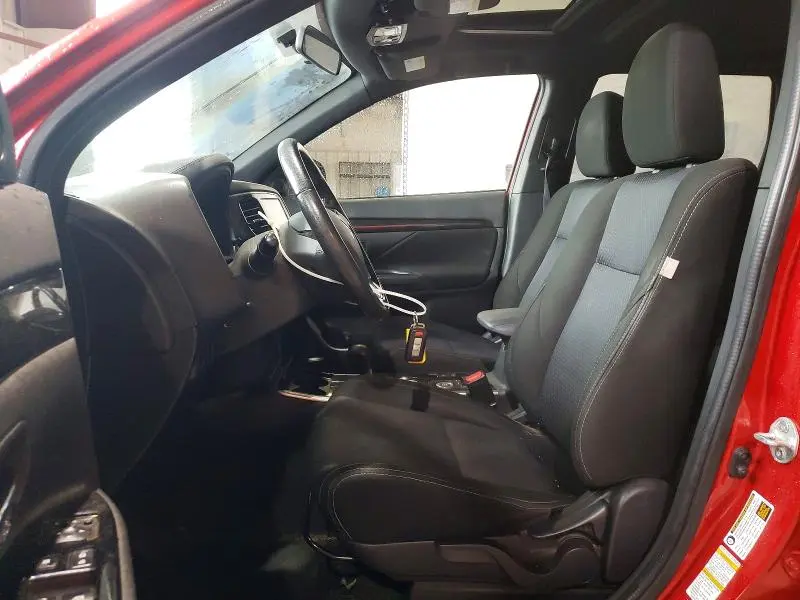 2018 MITSUBISHI OUTLANDER SE  