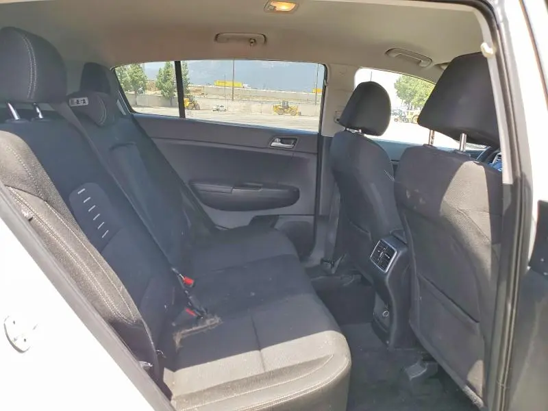 2018 KIA SPORTAGE LX  