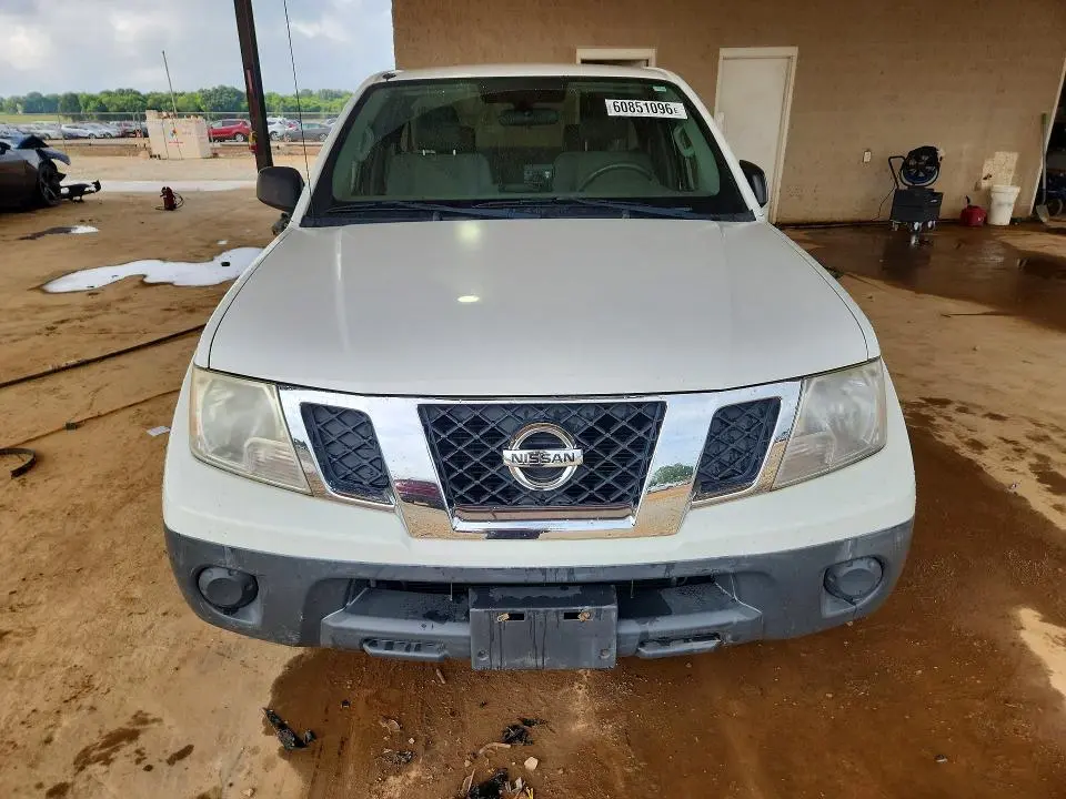 2014 NISSAN FRONTIER S  