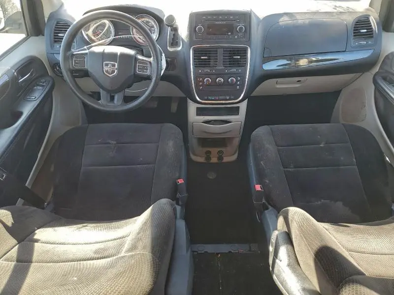 2013 DODGE GRAND CARAVAN SE  