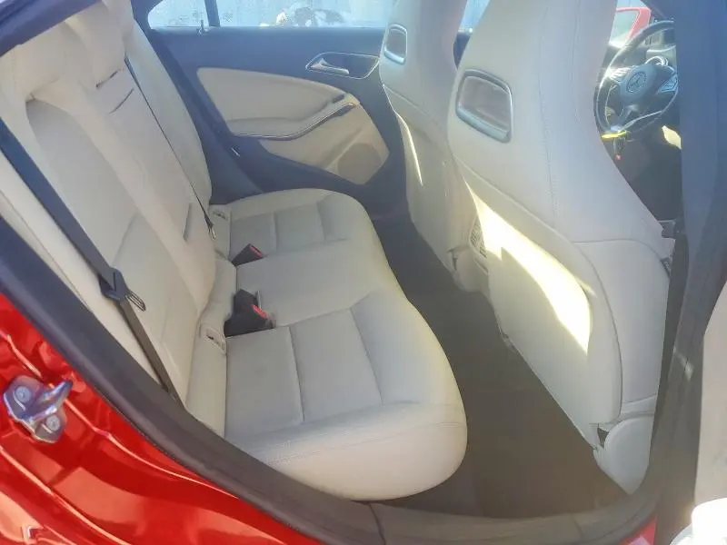 2019 MERCEDES-BENZ CLA 250 4MATIC  