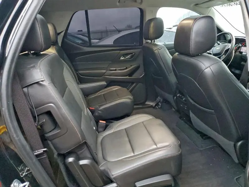 2021 CHEVROLET TRAVERSE LT  