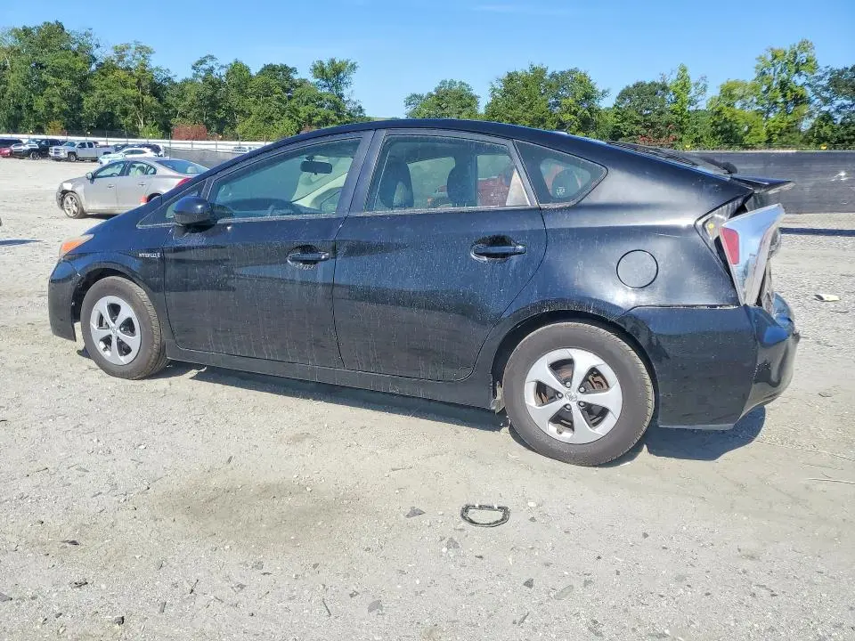 2014 TOYOTA PRIUS THREE  