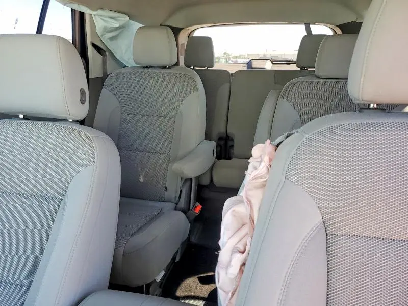 2019 CHEVROLET TRAVERSE LT  