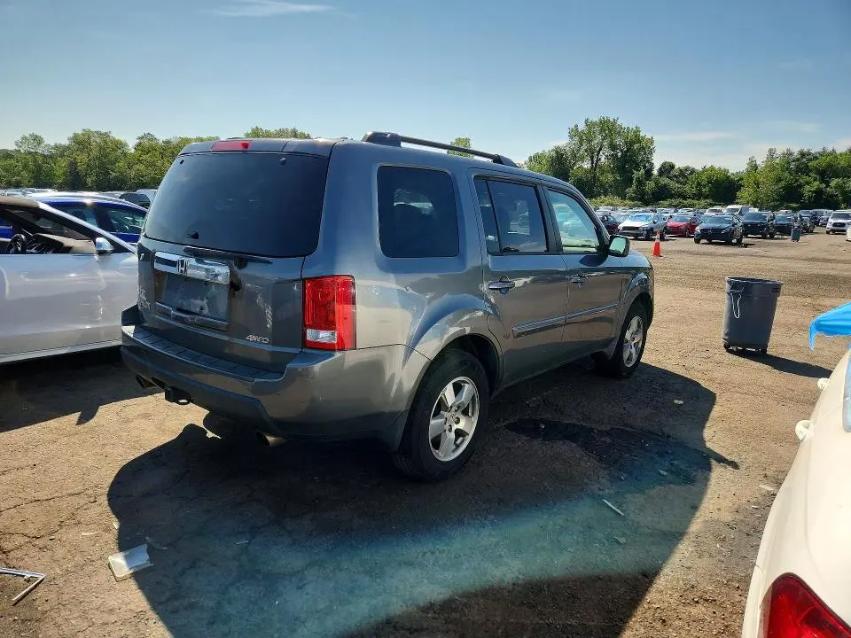 2011 HONDA PILOT EXL  