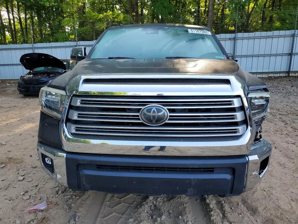 2018 TOYOTA TUNDRA CREWMAX LIMITED  