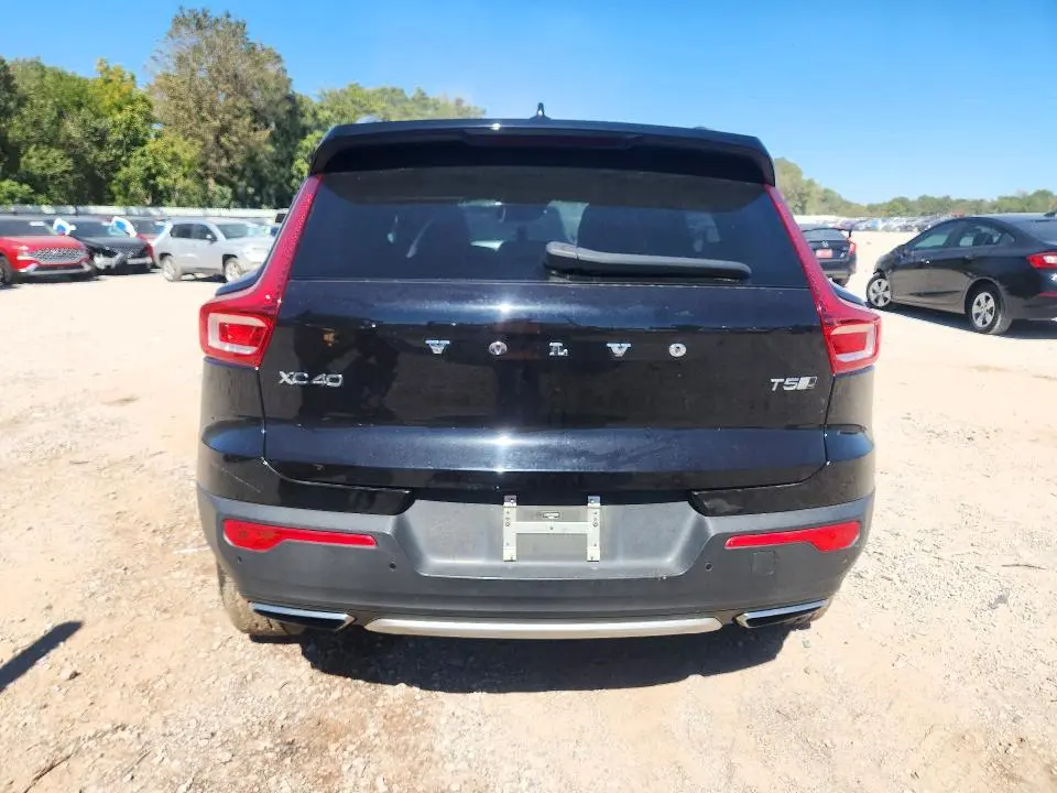2019 VOLVO XC40 T5 INSCRIPTION  