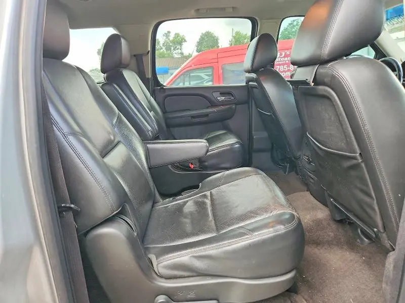 2013 CHEVROLET SUBURBAN K1500 LTZ  