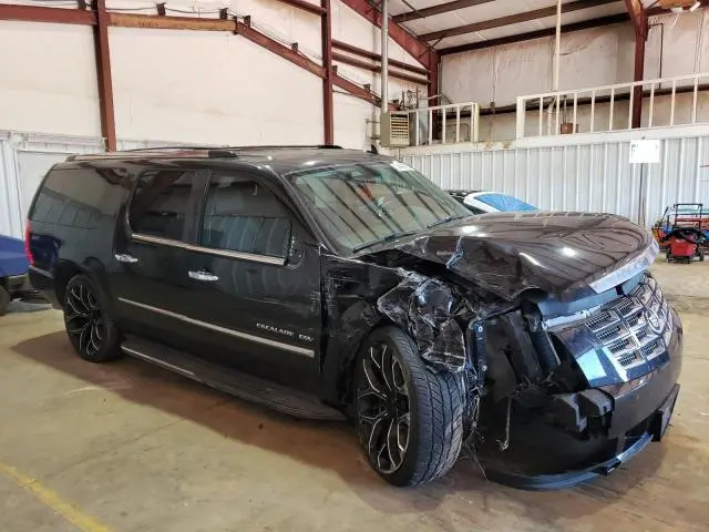 2012 CADILLAC ESCALADE ESV LUXURY  