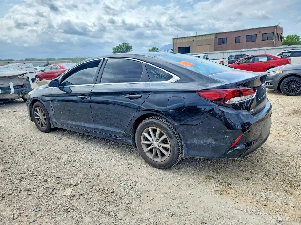 2019 HYUNDAI SONATA SE  